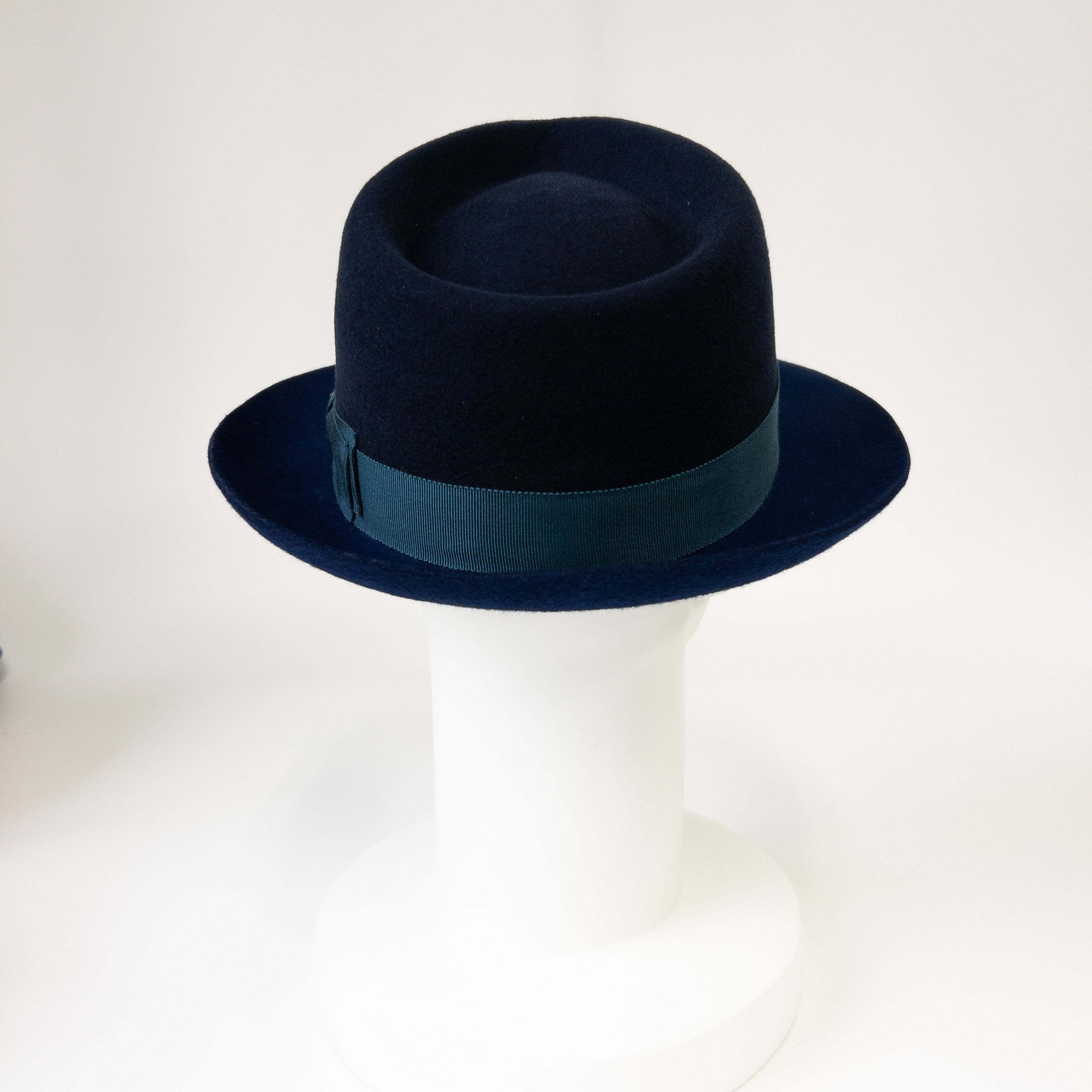 フリーホイーラーズ フェルトハット カラー:ネイビー ボルサリーノ ハット 58 インディゴ ネイビー ボルサリーノ定番