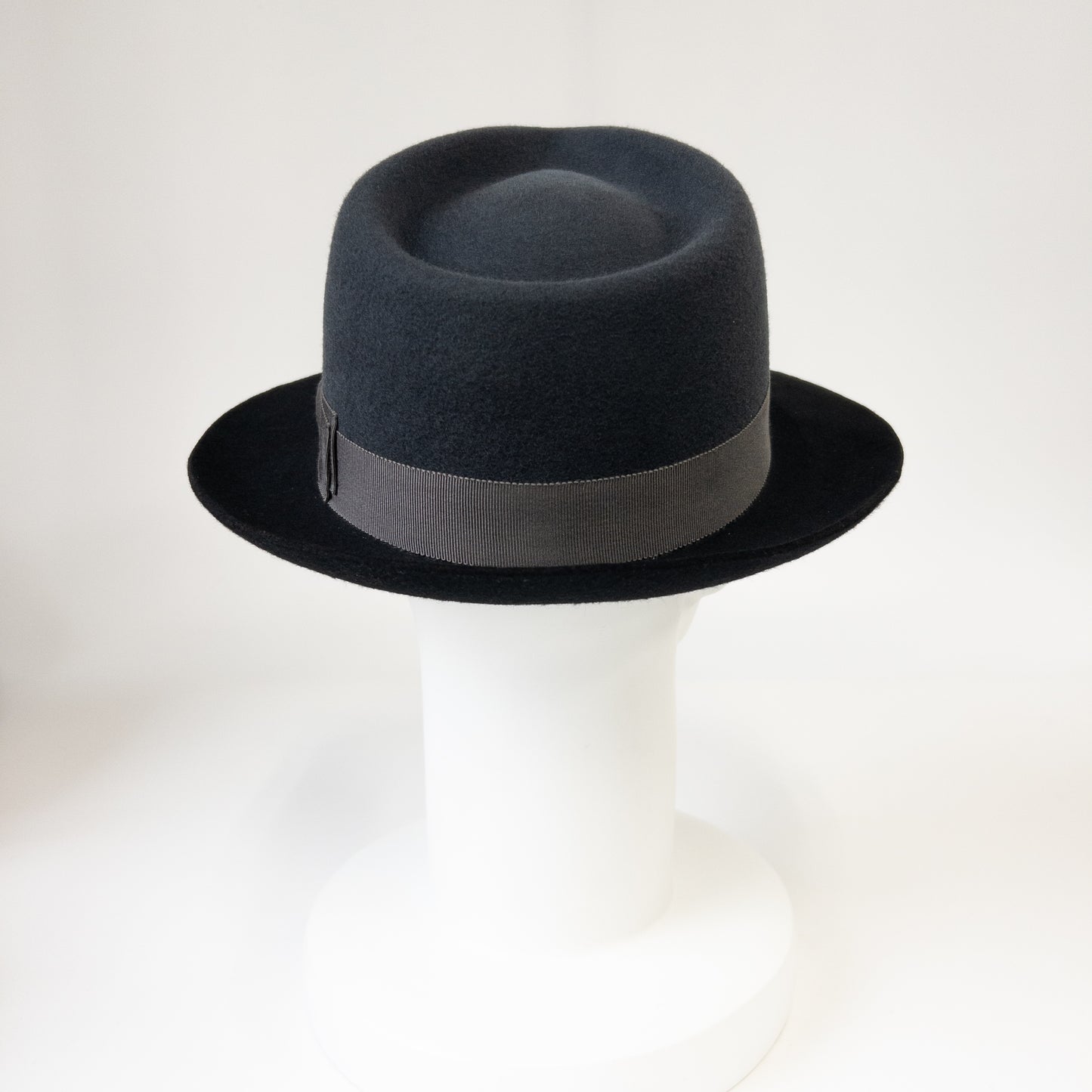 【日本人の頭に合う】バイカラークラシックフェルトハット　グレー